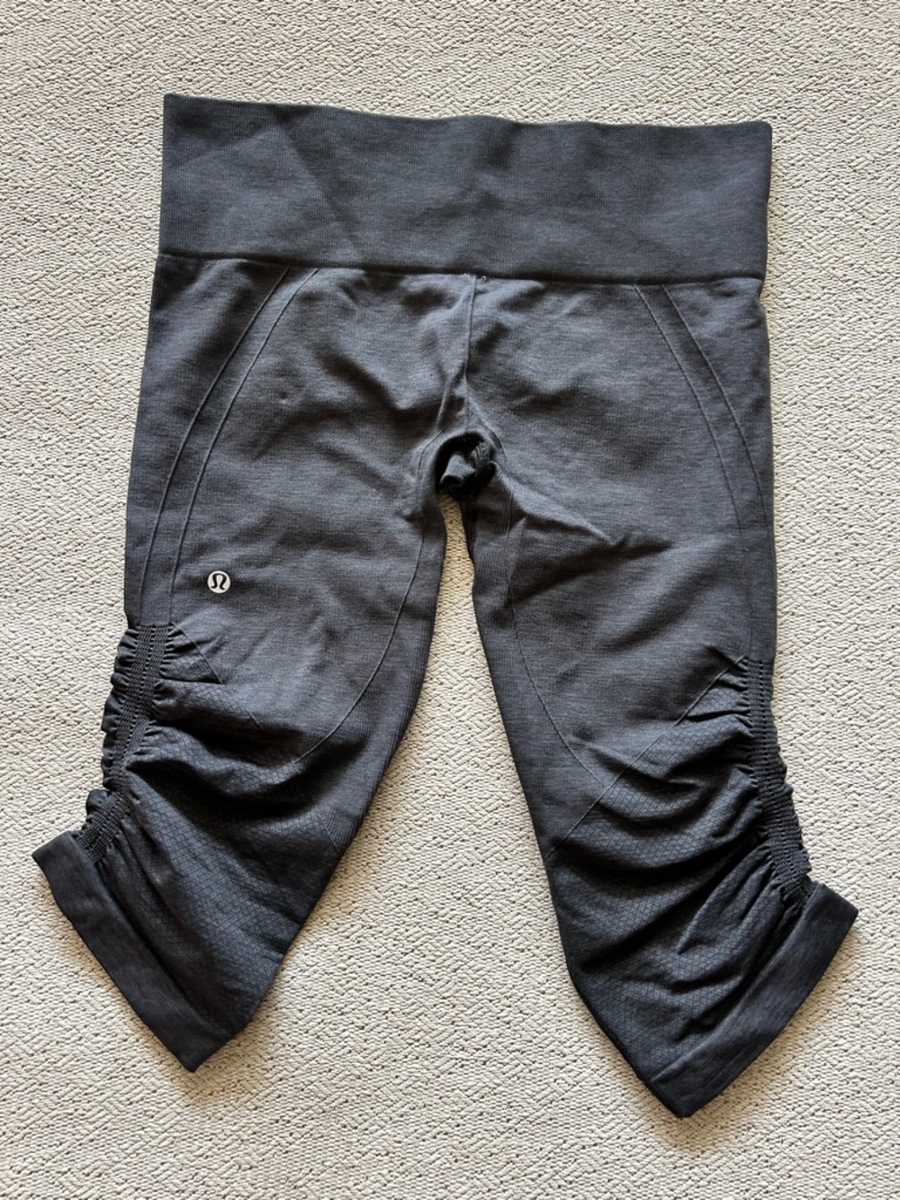 Lululemon Dark Gray Cropped Leggings Size 10